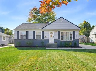 6110 Archwood Rd, Independence, OH 44131