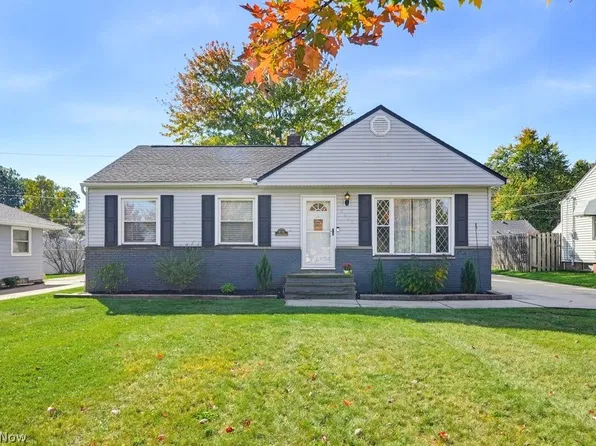 6110 Archwood Rd, Independence, OH 44131