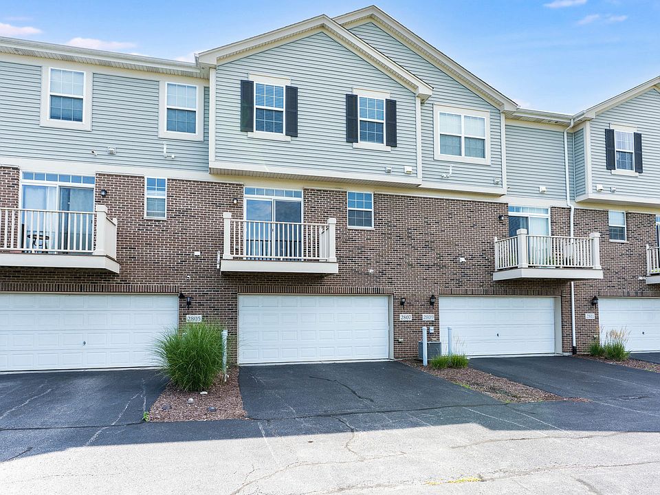1st image of 2807 Henley Ln