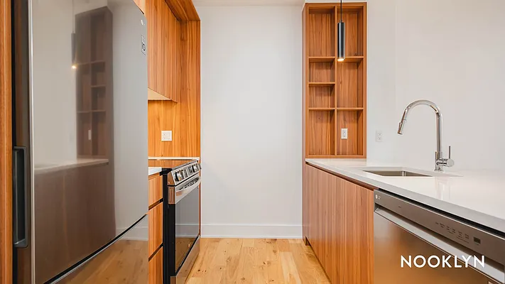 Rented by Nooklyn NYC LLC | media 80