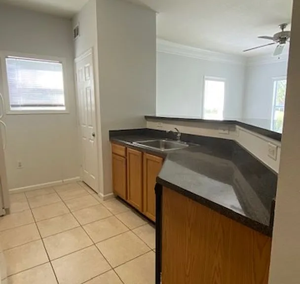 4802 51st St W #320 — Photo 16