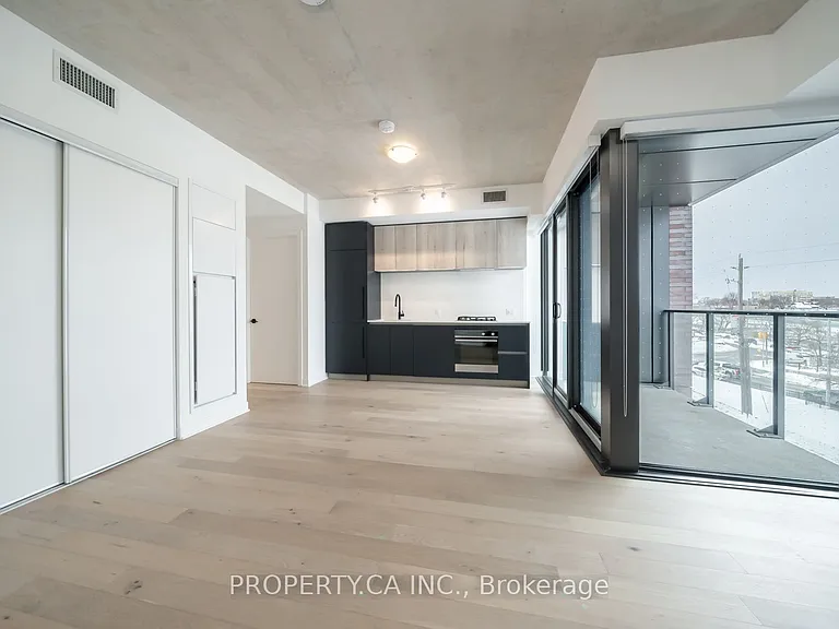 2625 Dundas St W #407 — Photo 5