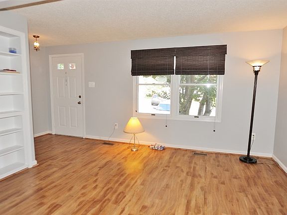 4th image of 5307 Harbor Court Dr