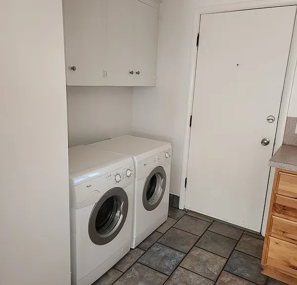 370 N F St #1 — Photo 12