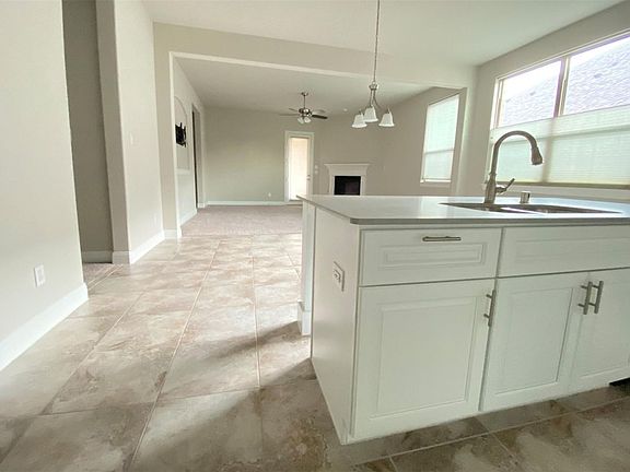 3rd image of 4037 Angelina Dr