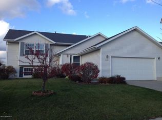 4527 57th St NW, Rochester, MN 55901