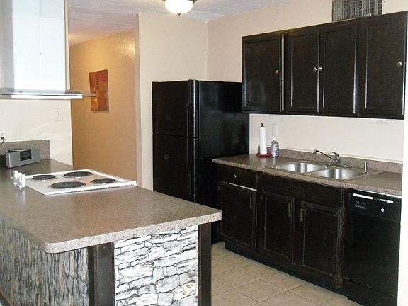 2nd image of 5019 Shadowridge Dr