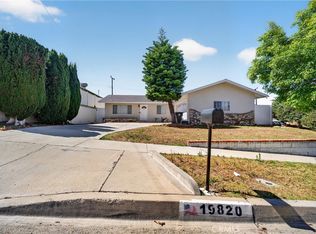 19820 Merryhill St, Santa Clarita, CA 91351