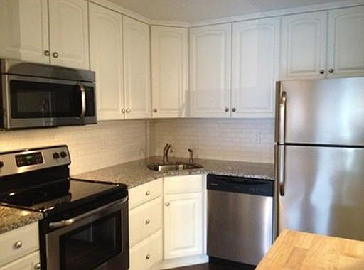 1st image of 40 Fountain Ln APT 4