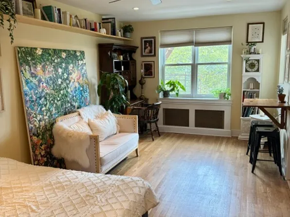 36 Dahill Road image 1 of 5