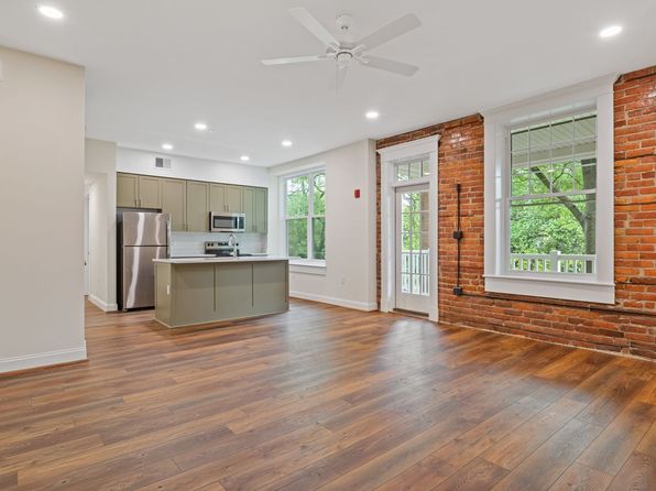 913 Greenway Ct APT 12