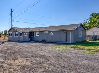 2866 SW Meadow Ln, Redmond, OR 97756