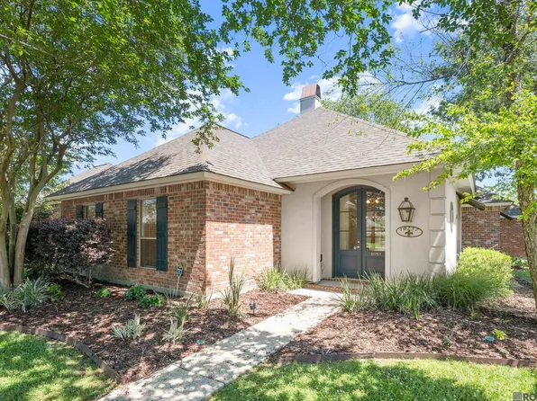 10757 Oakley Trace Dr, Baton Rouge, LA 70809