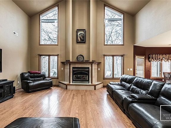 2nd image of 13963 Eastgate Dr