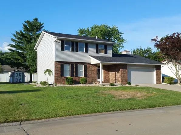 304 Fieldcrest Dr, Swansea, IL 62226