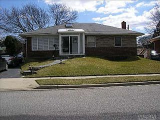 1st image of 3674 Courtney Ln