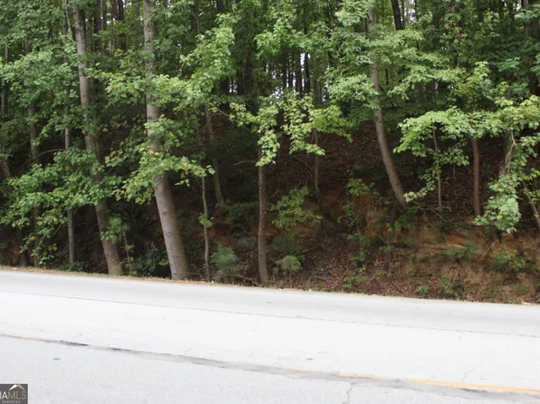 425 N Deshong Rd, Stone Mountain, GA 30087