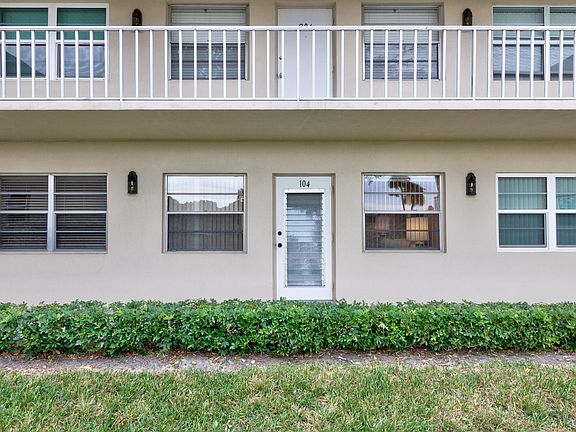 2nd image of 84 Crooked Tree Lane #104