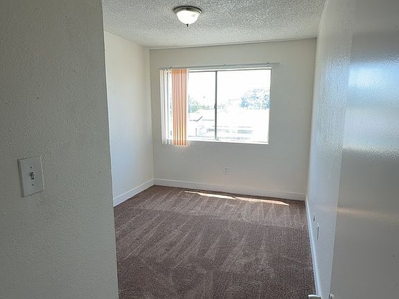 4th image of 205 Northrup St #1