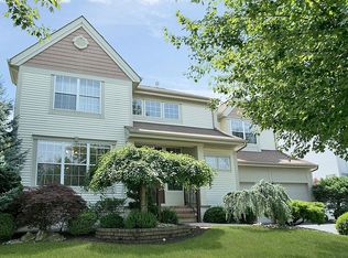 39 Kirschman Dr, Old Bridge, NJ 08857
