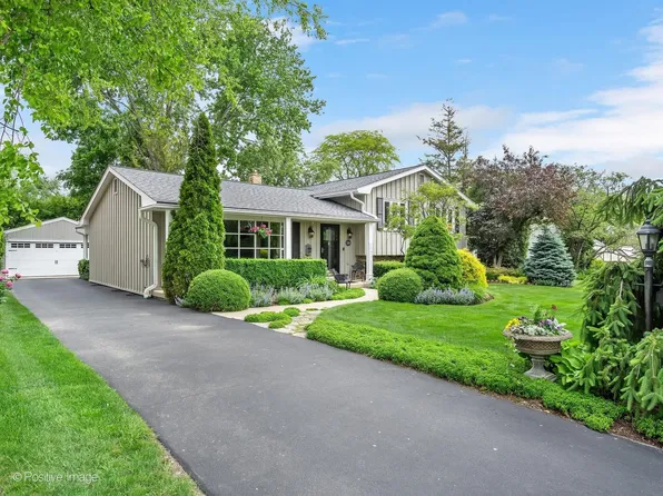 126 Naperville Rd, Clarendon Hills, IL 60514