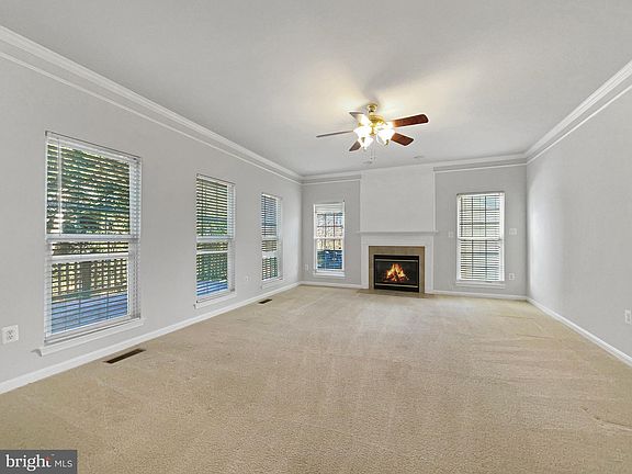 3rd image of 6034 Fincastle Dr