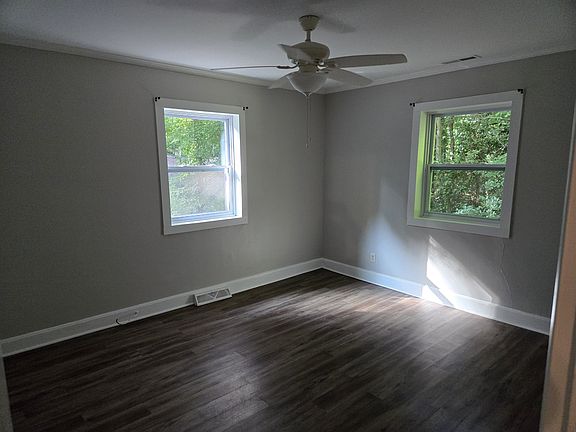 5th image of 1106 Valley Park Dr