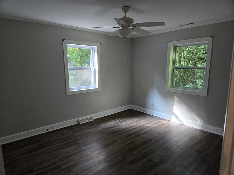 1106 Valley Park Dr — Photo 5