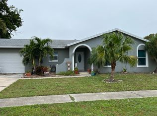 996 Ridgeway Dr, North Fort Myers, FL 33903