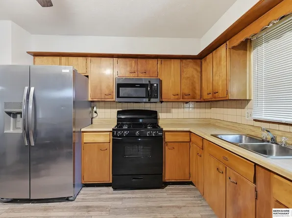 6606 Laurel Ave, Omaha, NE 68104