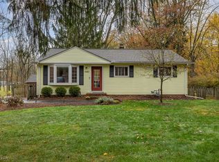 4480 Martin Dr, North Olmsted, OH 44070
