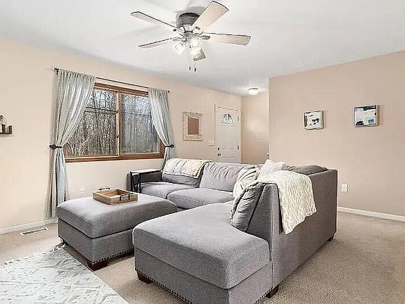 5th image of 11816 Highridge Dr
