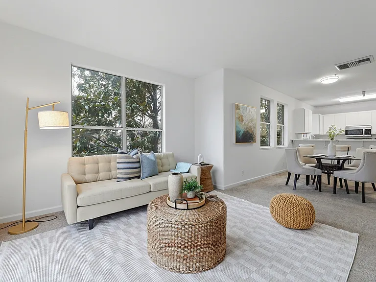 951 S 12th St #220 — Photo 4