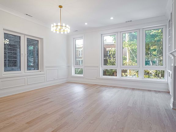 3rd image of 2743 N Seminary Ave #2
