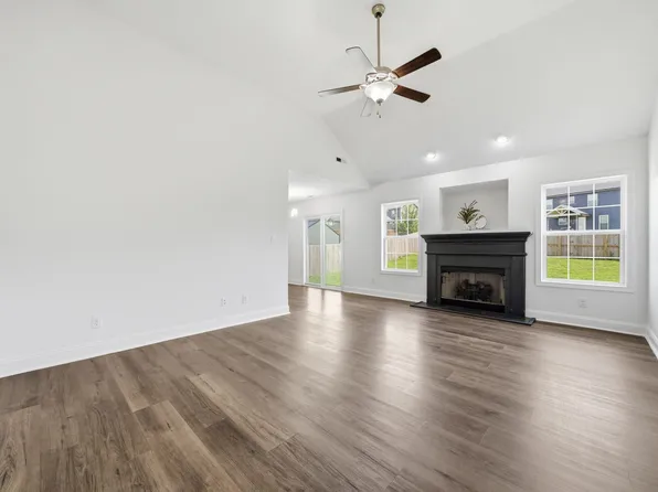 1854 Macarther Way, Clarksville, TN 37042