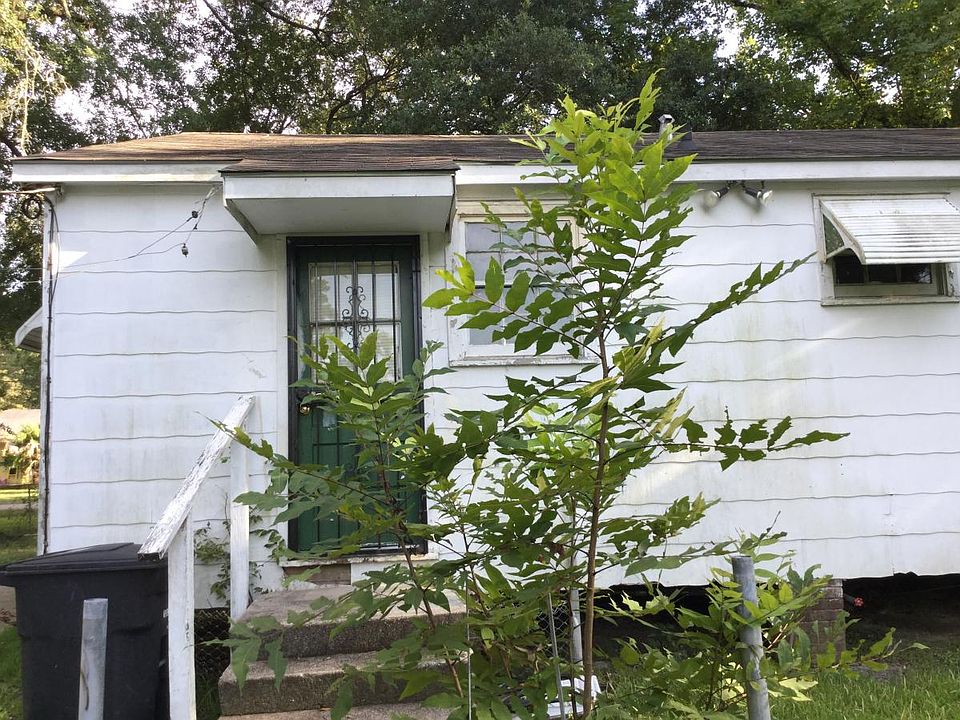 2nd image of 5403 Oaklon Dr