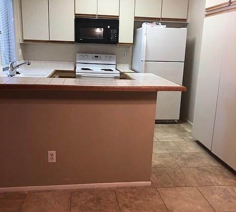 3rd image of 2390 Pleasant Way Unit B