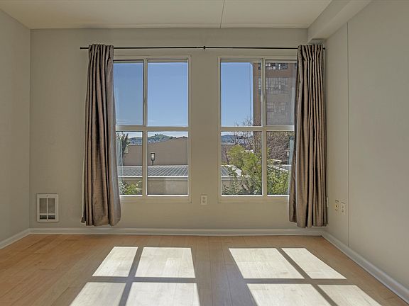 3rd image of 1655 Mission St Unit 424