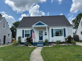 25651 Wiseman St, Roseville, MI