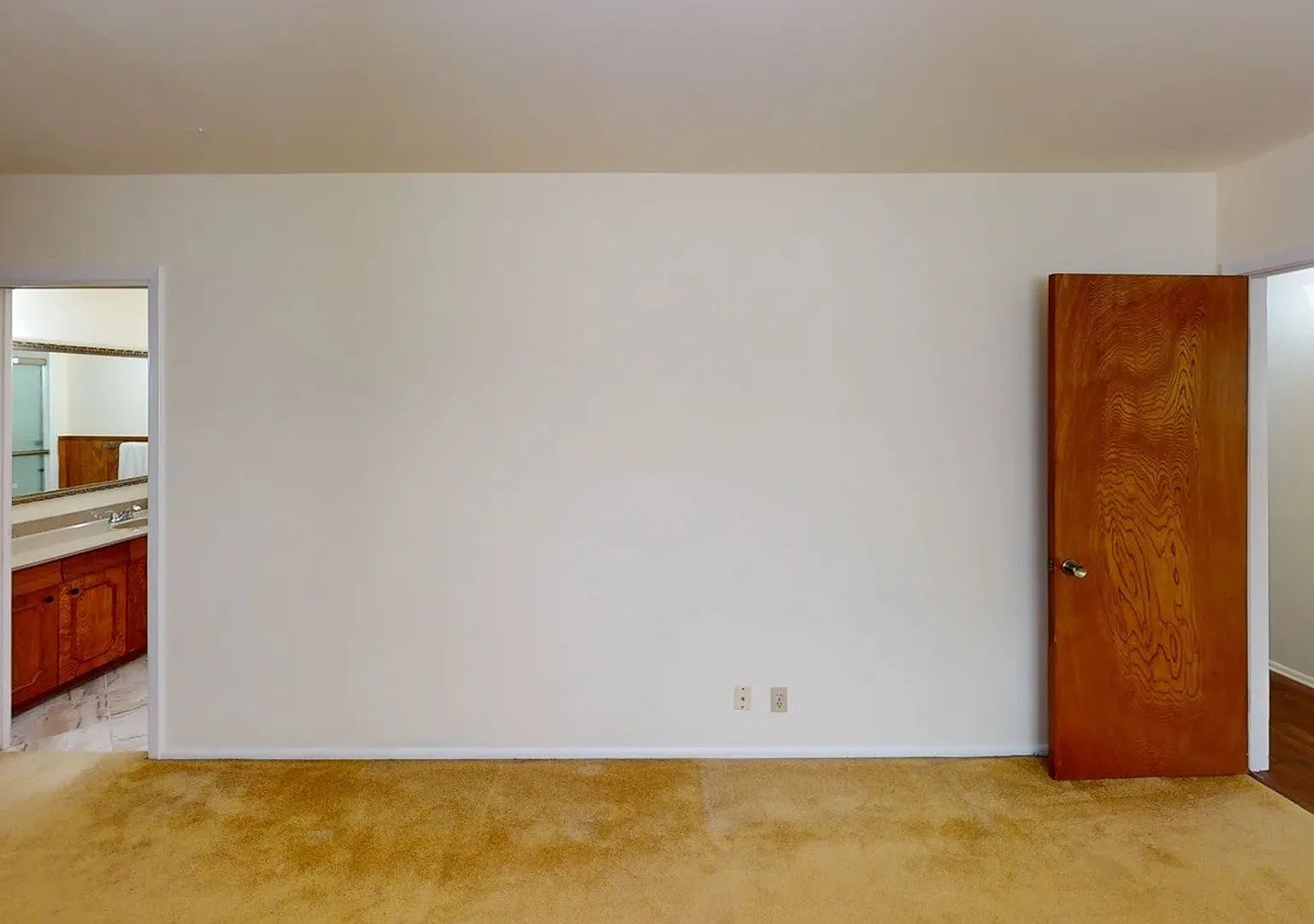 Charming 4-Bedroom 2.5-Bathroom in Windcrest, TX — Photo 2