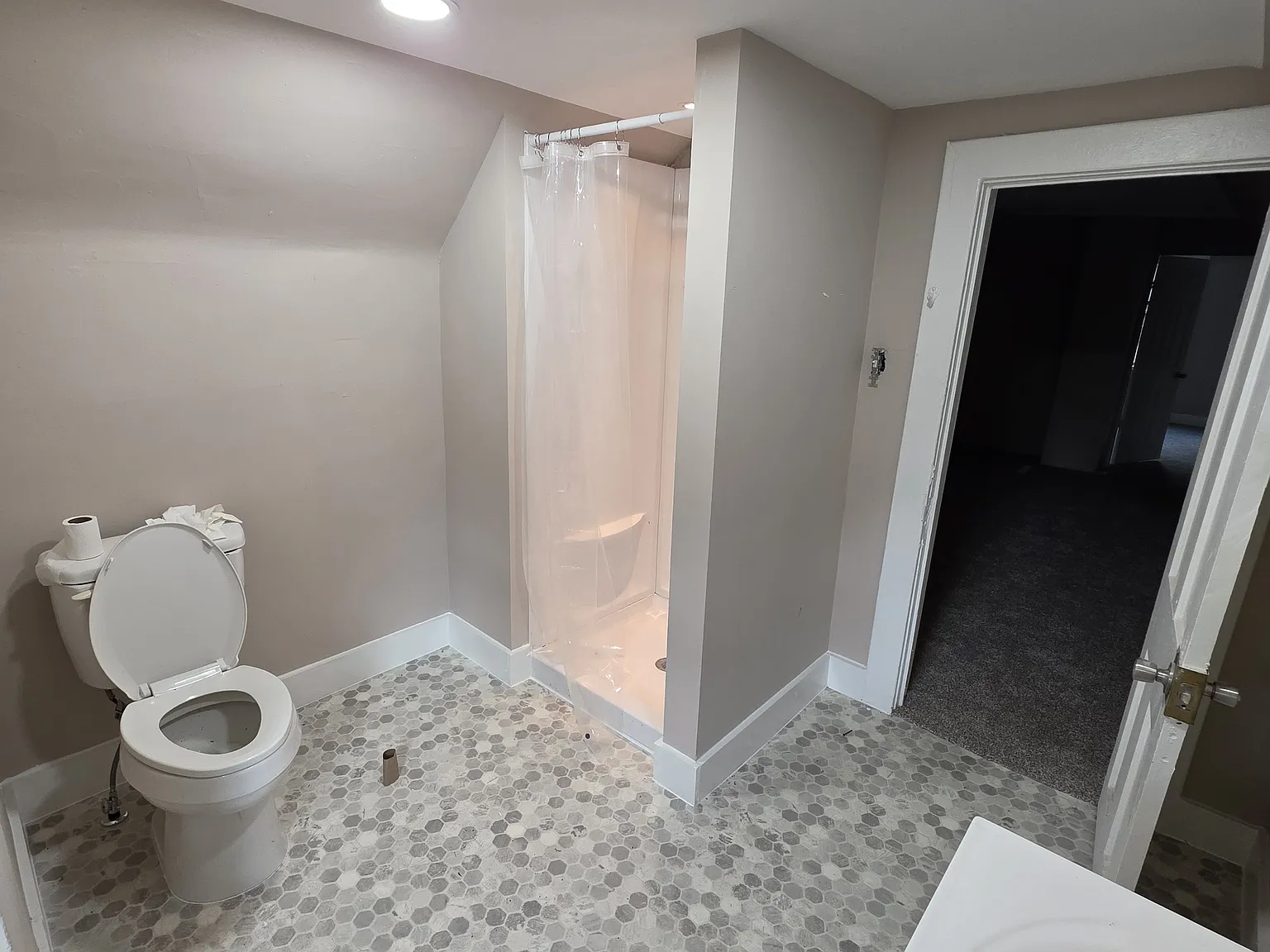 2 bed, 728 sqft, $1,050 — Photo 4