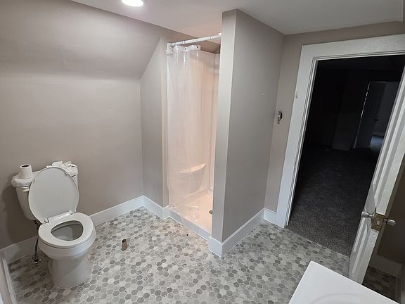 4th image of 1715 13th Ave