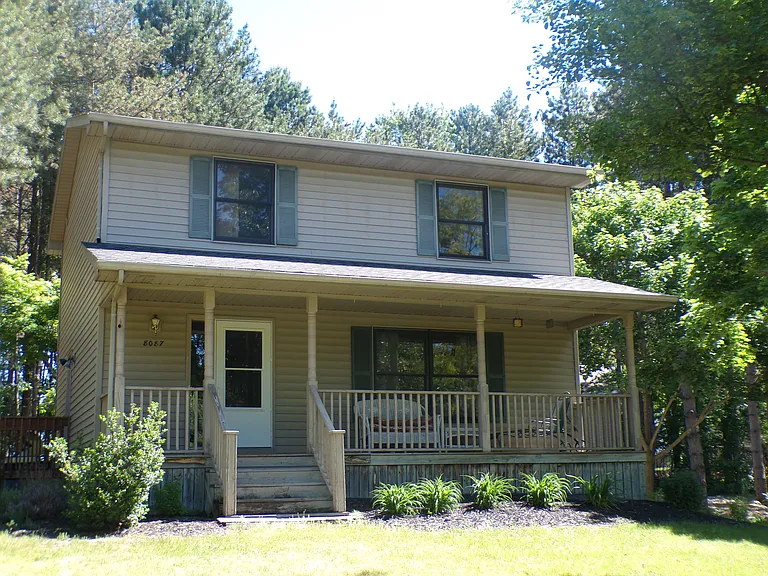8087 Lansing Rd — Photo 4