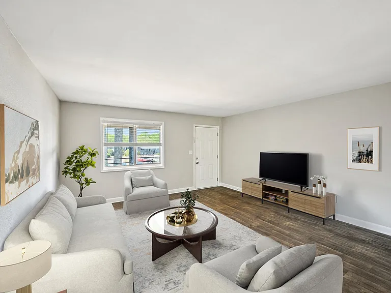 Amber Grove Apartments — Photo 7