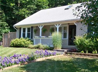 141 Sunnyside Ct, Milford, CT 06460