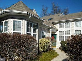 12 Winterberry Ter, Hamilton, NJ 08690