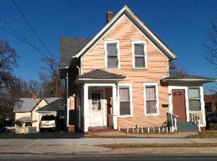 646 Wing St, Elgin, IL 60123