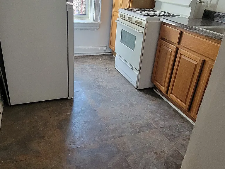80 Somers St #2 — Photo 8
