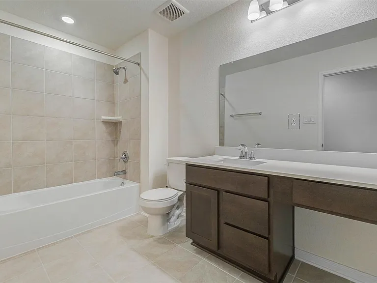 7706 Coral Key Dr — Photo 15