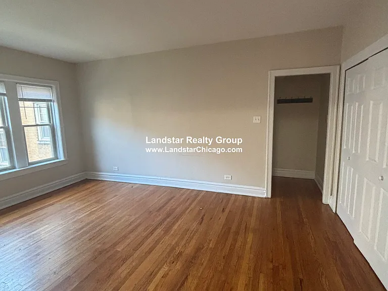 916 Reba Pl #2N — Photo 6